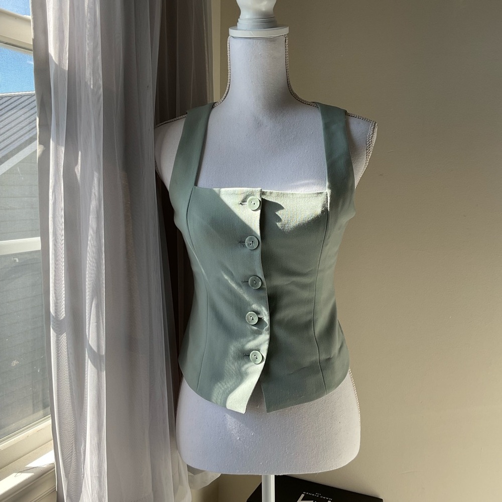 A&F Mara Tailored Vest Squareneck Top